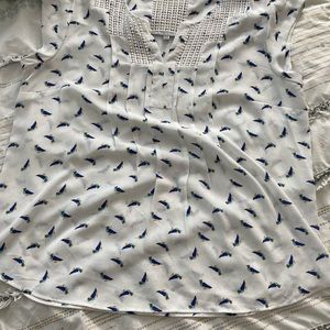 Daniel Rainn split neck crochet blouse XL